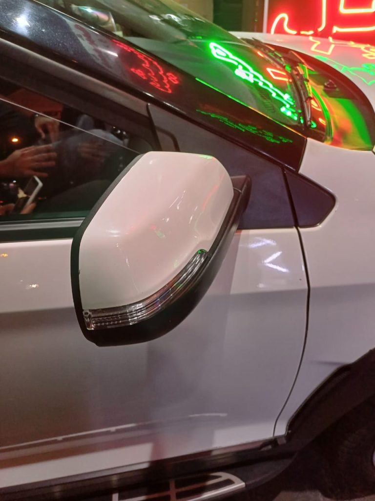 تعمیر آینه ام وی ام X22