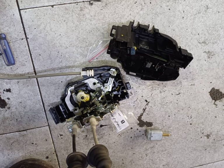 تعمیر قفل مرکزی دنا