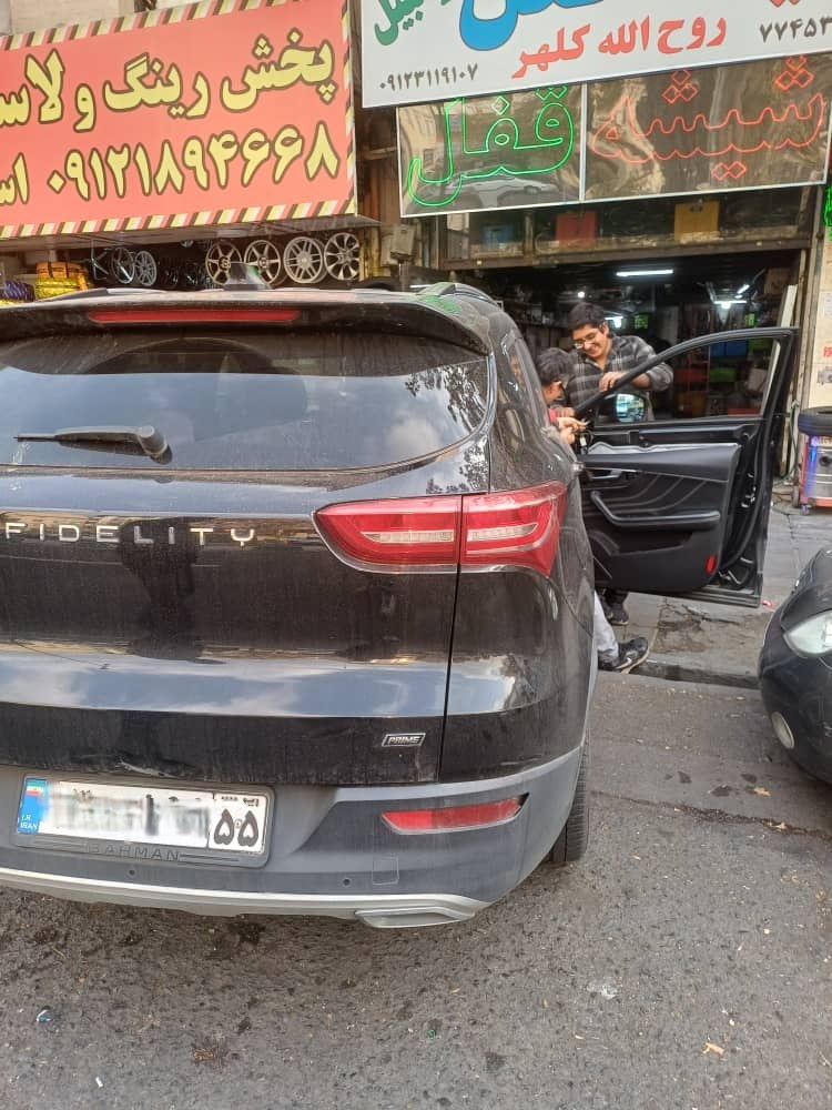 تعمیر آینه بغل فیدلیتی