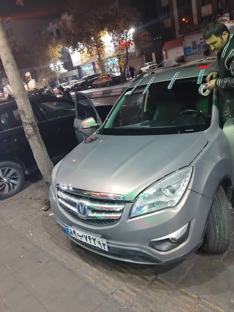 تعویض شیشه جلو چانگان